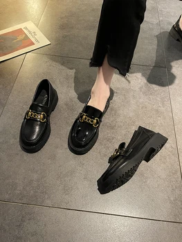  Дамски обувки пролет 2021, нова мода ежедневни кожени обувки в стил ретро с квадратна бомбе и метална катарама